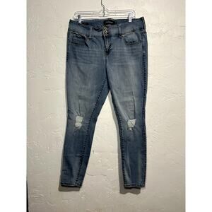Torrid denim distressed jeggings womens‎ 16 streetwear normcore punk skater